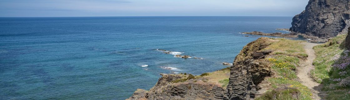 Bude to Crackington Haven — South West Coast Path